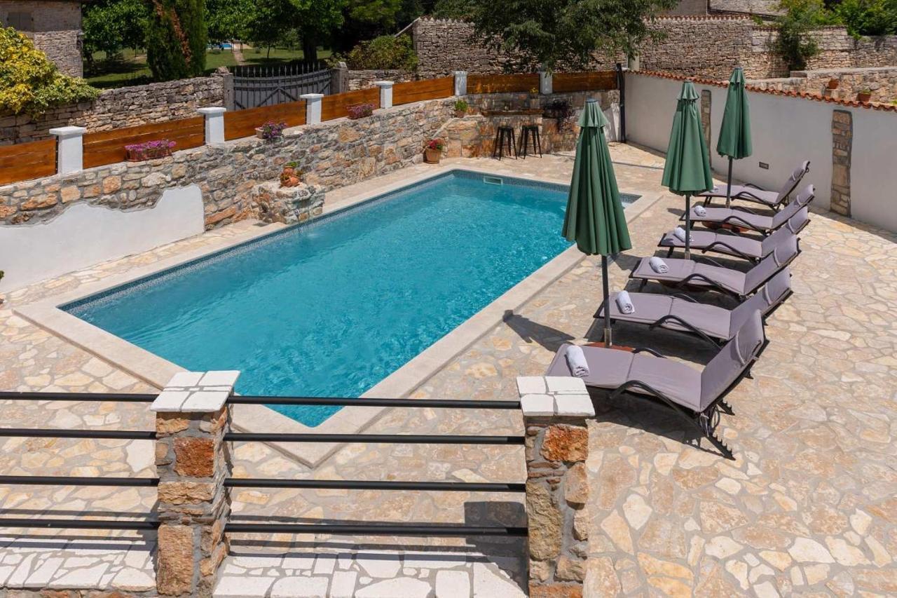 Hiza Bratovici * Poreč