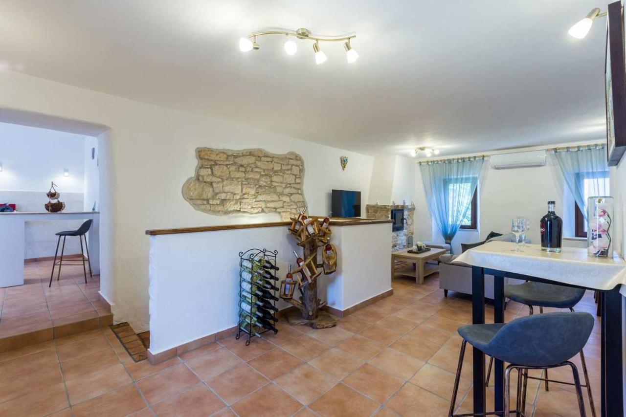 Hiza Bratovici Holiday home *